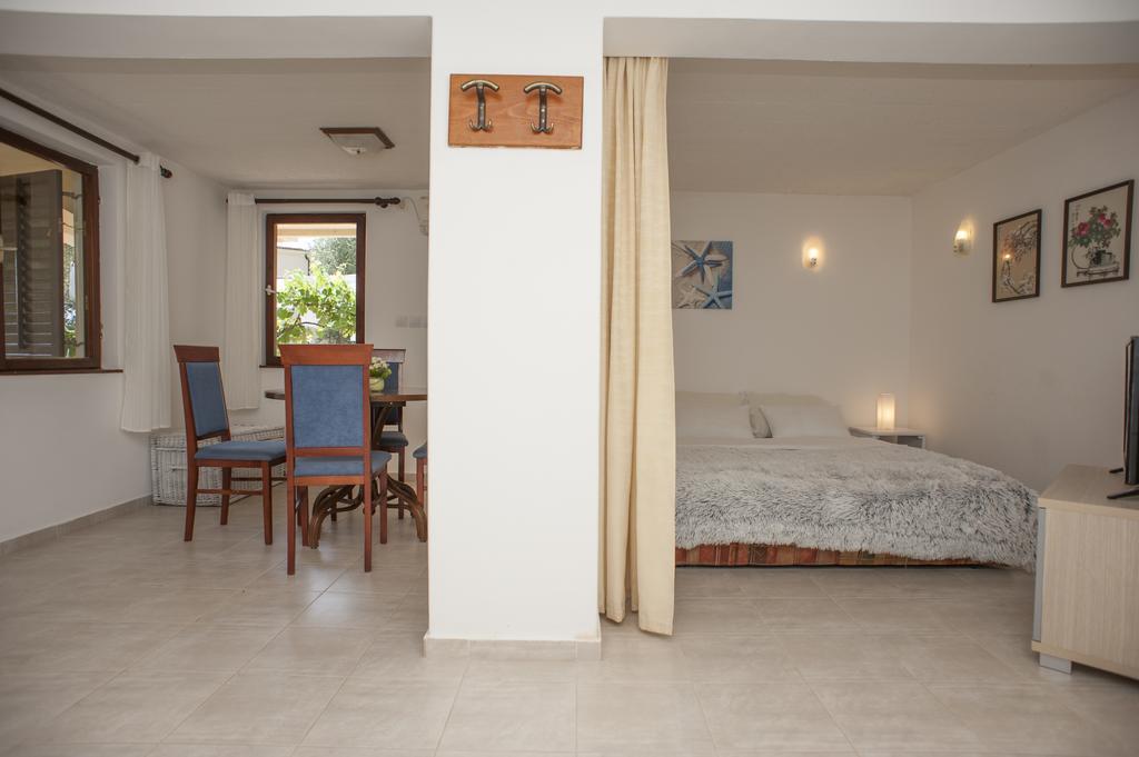 Gregovic Family Apartments Petrovac Exterior foto