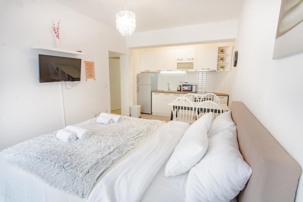 Gregovic Family Apartments Petrovac Exterior foto