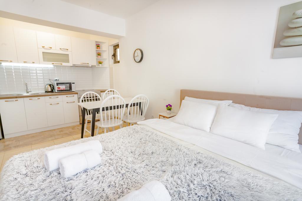 Gregovic Family Apartments Petrovac Exterior foto