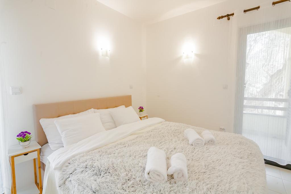 Gregovic Family Apartments Petrovac Exterior foto