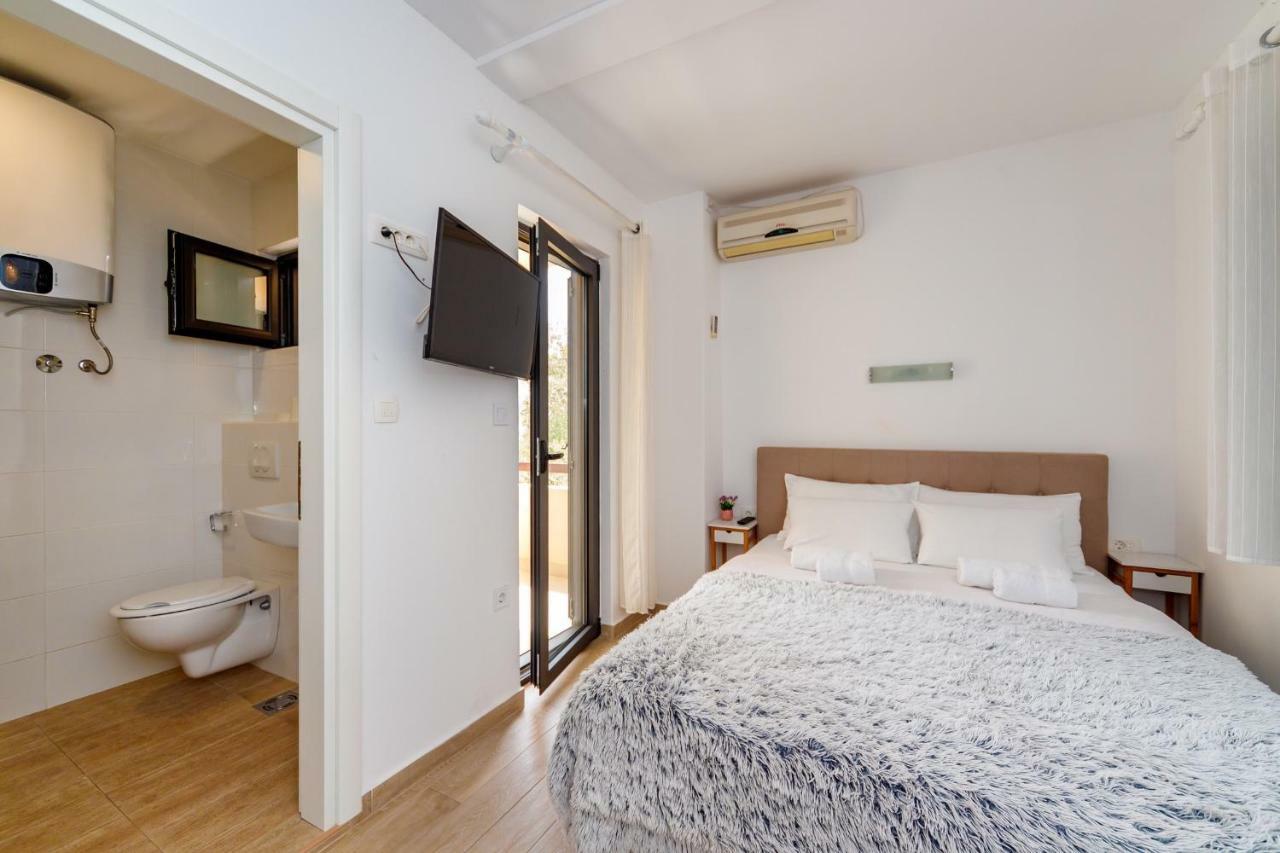 Gregovic Family Apartments Petrovac Exterior foto